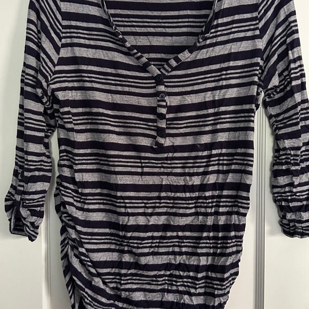 Motherhood Maternity Navy and Gray Ruched Button Down Top
